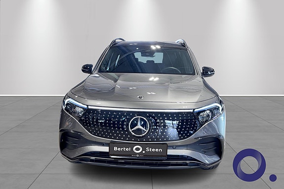 Mercedes-Benz EQB300 3 of 5