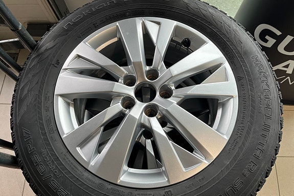 Peugeot 5008 11 of 13
