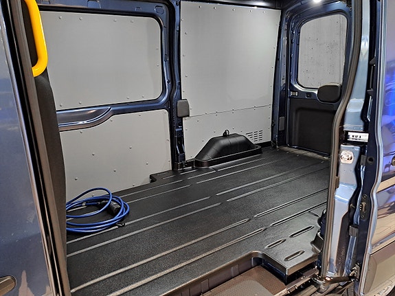 Ford Transit 21 of 27