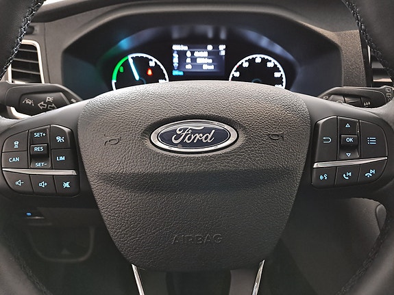 Ford Transit 17 of 27