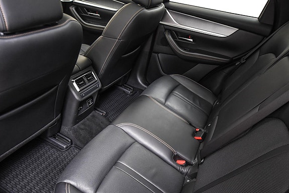 Mazda CX-60 27 of 30