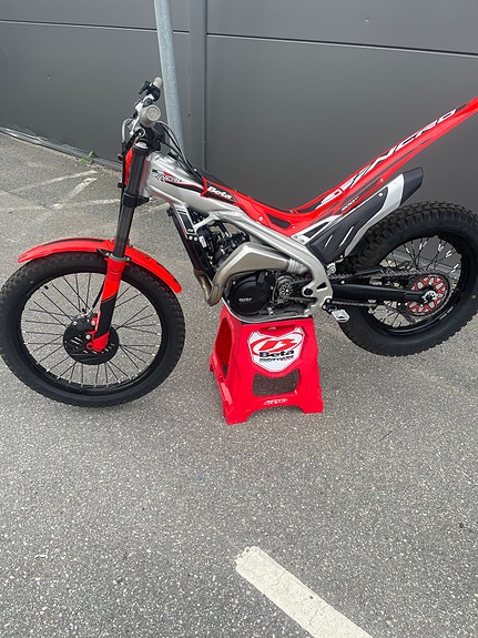 Beta 300 Sincro 3 of 5