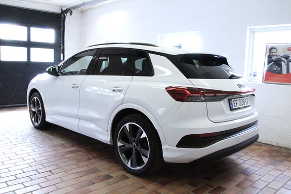 Audi Q4 e-tron 4 of 28