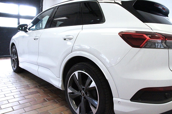 Audi Q4 e-tron 11 of 28