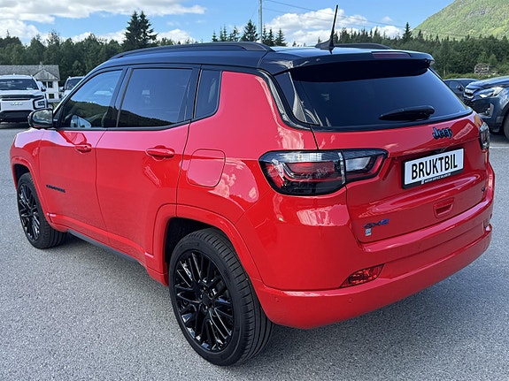 Jeep Compass 3 of 30
