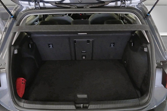 Volkswagen Golf VIII 9 of 10