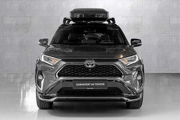 Toyota RAV4 Plug-in Hybrid 8 of 27