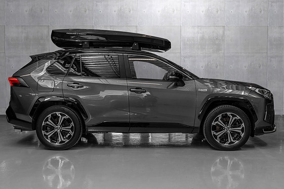 Toyota RAV4 Plug-in Hybrid 6 of 27