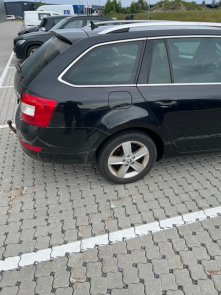 Skoda Octavia 3 of 5