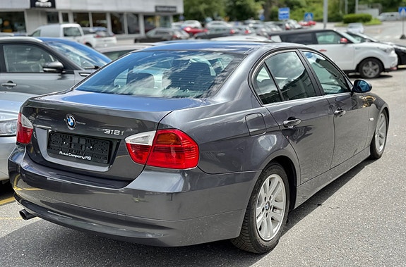 BMW 318i 5 of 17