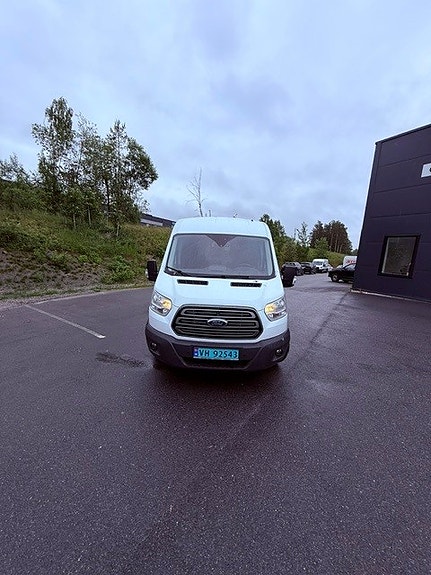 Ford Transit 2 of 5