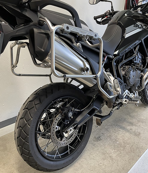 Triumph Tiger 900 Rally Pro 7 of 12