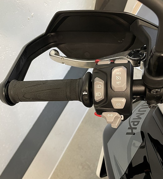Triumph Tiger 900 Rally Pro 10 of 12