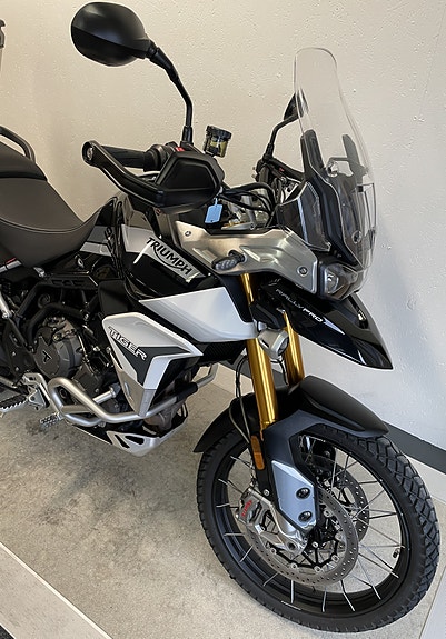 Triumph Tiger 900 Rally Pro 4 of 12