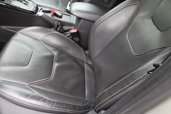 Ford Focus 9 of 19
