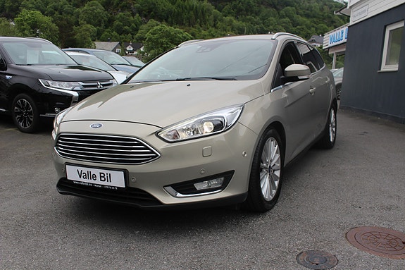 Ford Focus 2 of 5