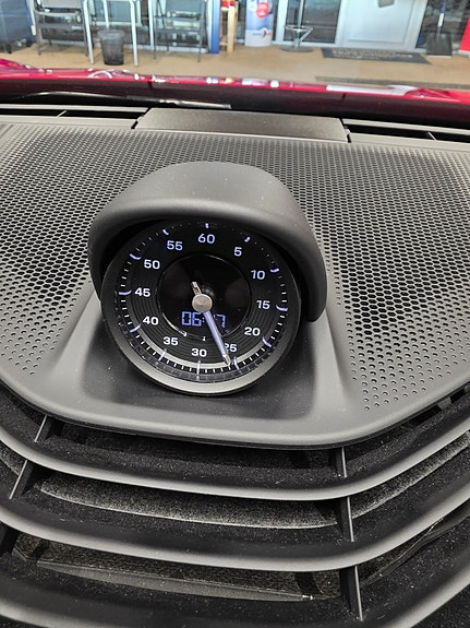 Porsche Taycan 19 of 25