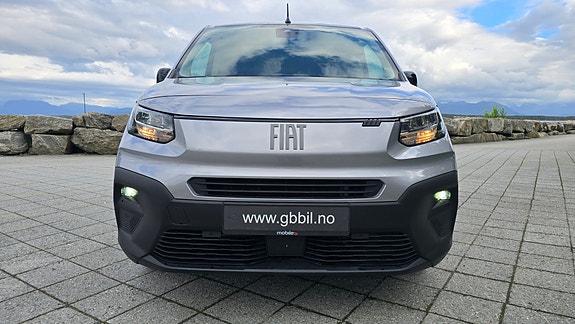 Fiat Doblo 2 of 5