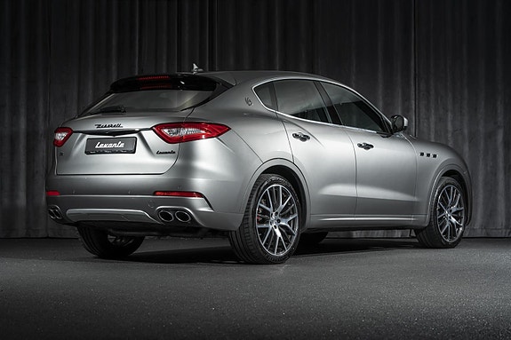 Maserati Levante 5 of 5