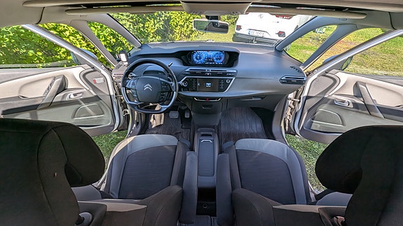 Citroen Grand C4 Picasso 10 of 15