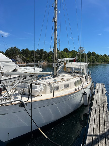Hallberg-Rassy Rasmus 35 utstyrt for havseilas (renovering må påregnes) 3 of 14