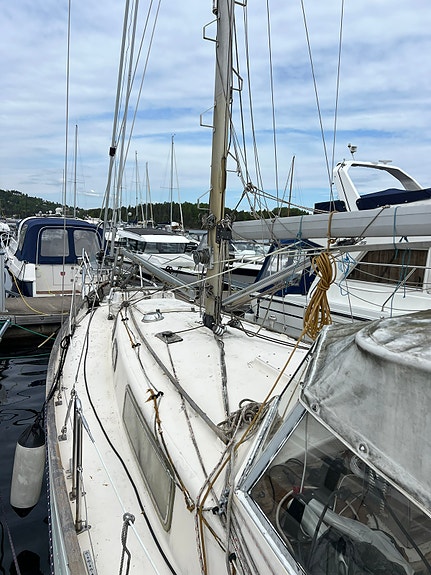 Hallberg-Rassy Rasmus 35 utstyrt for havseilas (renovering må påregnes) 7 of 14