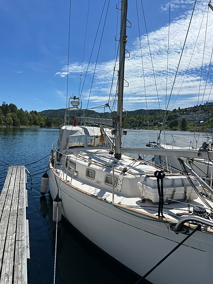 Hallberg-Rassy Rasmus 35 utstyrt for havseilas (renovering må påregnes) 4 of 14