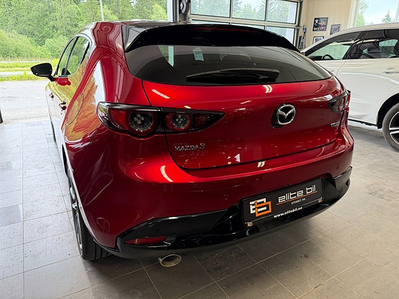 Mazda 3 5 of 5