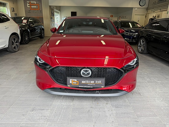 Mazda 3 2 of 5