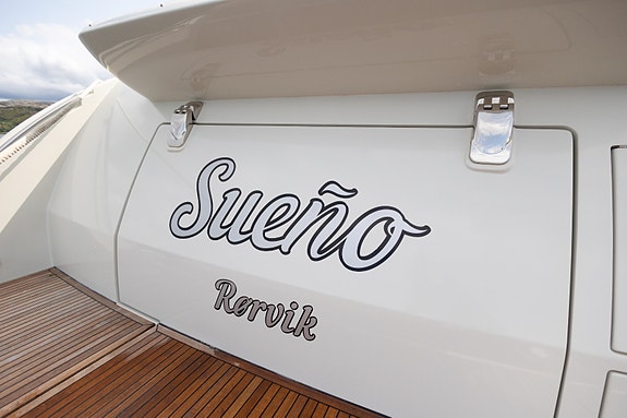 Azimut 62S Hydraulisk plattform, aircon, 17,5 generator, hekktrøster. Kjørt kun 15 of 30