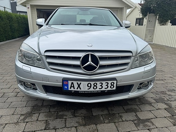 Mercedes-Benz C180 3 of 5