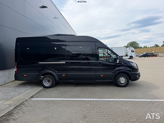 Ford Transit minibuss 16+1 2 of 5