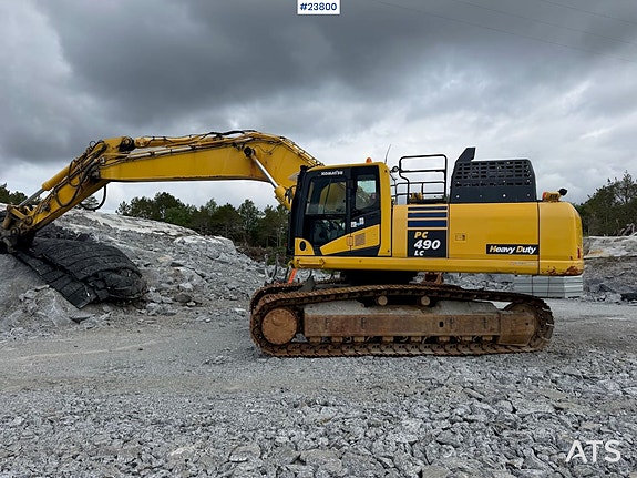 Komatsu PC490LC-11 gravemaskin m/ 2 skuffer 3 of 5