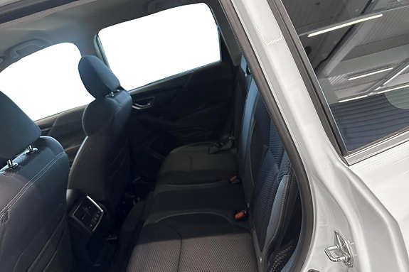 Subaru Forester 7 of 24