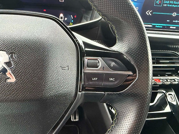 Peugeot 208 18 of 30