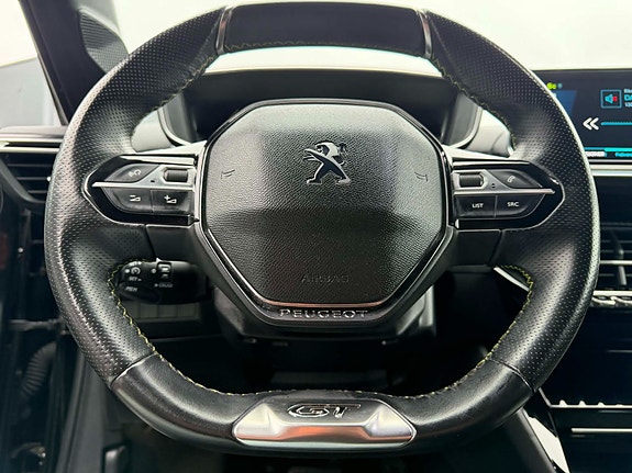 Peugeot 208 16 of 30