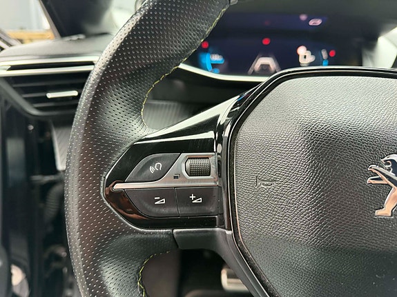 Peugeot 208 17 of 30