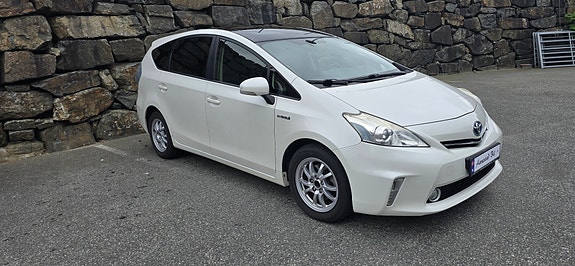 Toyota Prius+ Seven 3 of 5