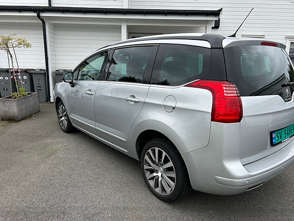 Peugeot 5008 4 of 5