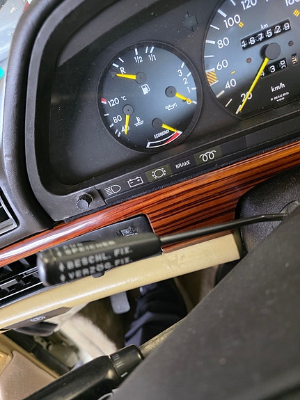 Mercedes-Benz 380 SE 20 of 28