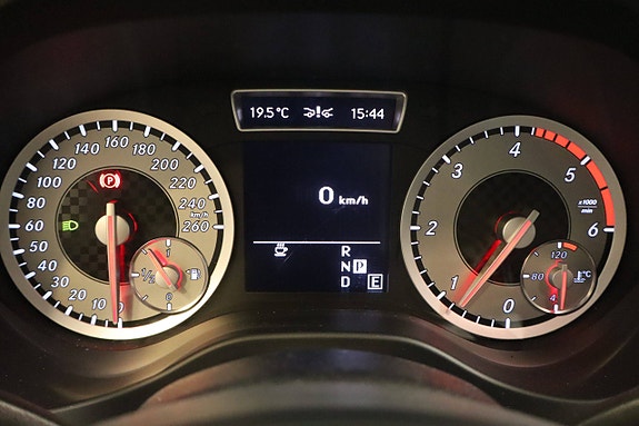 Mercedes-Benz A180 10 of 30