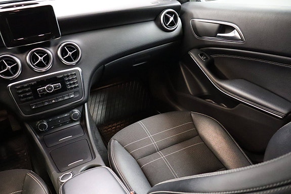 Mercedes-Benz A180 23 of 30