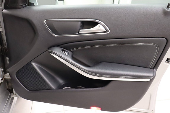Mercedes-Benz A180 20 of 30