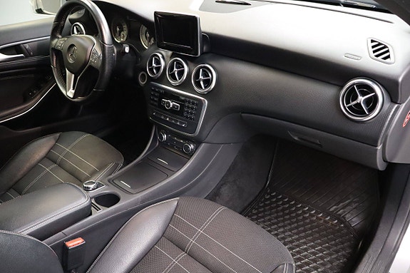 Mercedes-Benz A180 12 of 30