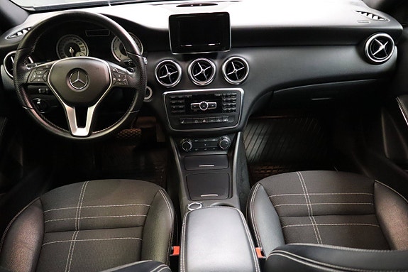 Mercedes-Benz A180 3 of 5