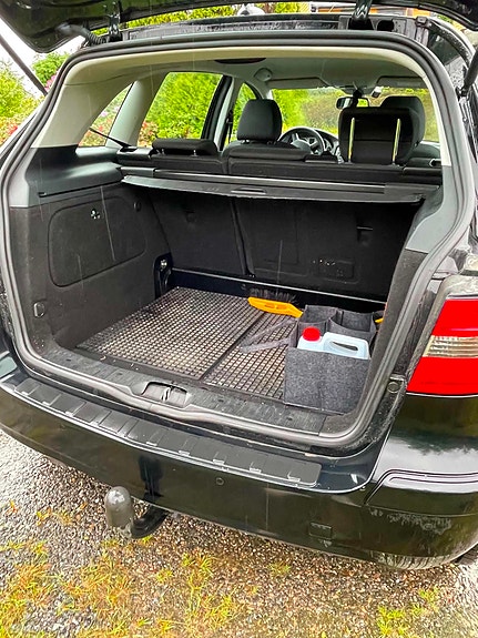 Mercedes-Benz B180 5 of 5
