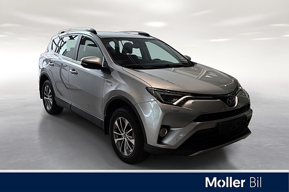 Toyota RAV4 3 of 5