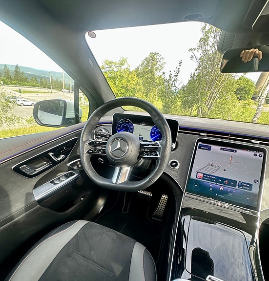 Mercedes-Benz EQE SUV 10 of 30