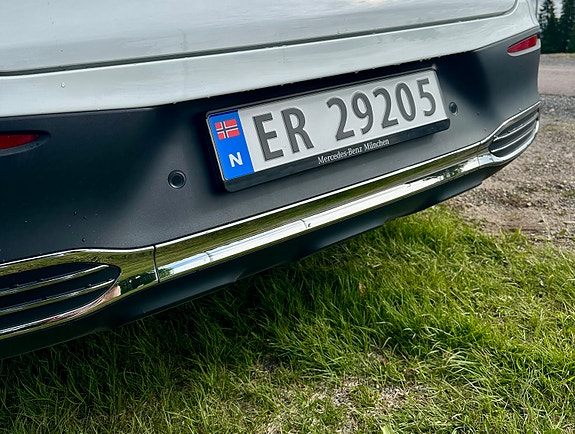 Mercedes-Benz EQE SUV 30 of 30