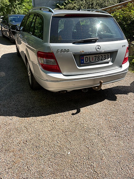Mercedes-Benz C200 5 of 5